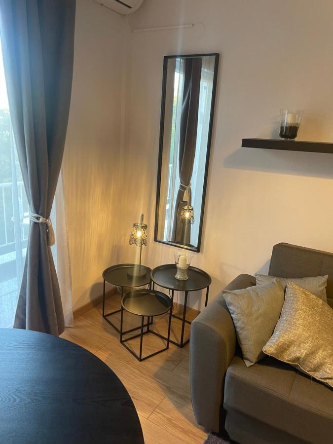 Luxury Furnished Apartment, Near The Center Gallery 55 เทสซาโลนิกิ ภายนอก รูปภาพ